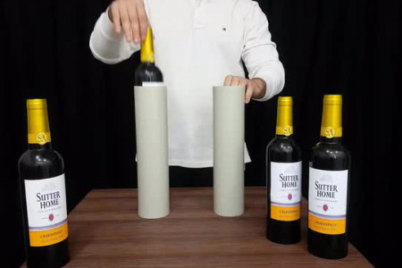 Multiplication de 8 bouteilles de vin (Jaune)