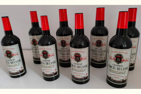 Multiplication de 8 bouteilles de vin