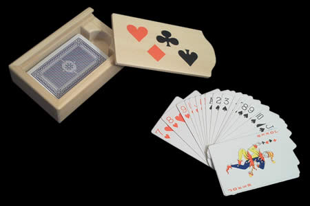 Etui de cartes en bois avec jeu