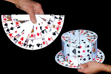 Eventail de cartes en chapeau - tora-magic