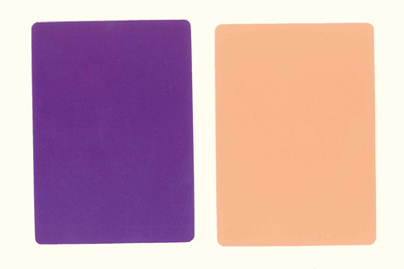 Cartes de manipulation violet à dos couleur chair