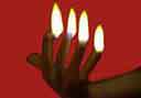 tour de magie : Flammes au bout des doigts (par 4)