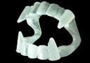 tour de magie : Dentier de vampire