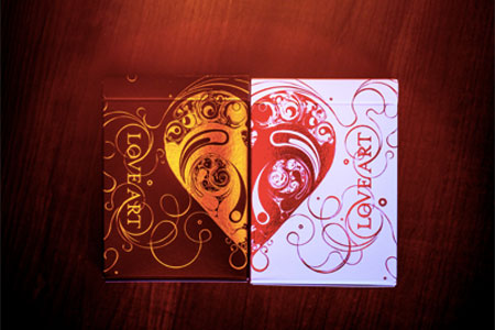 Love Art Deck (Red / Limited Edition) deck