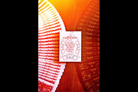 Love Art Deck (Red / Limited Edition) deck