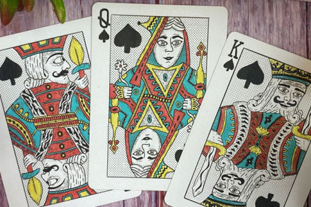 Broken Crowns Playing Cards