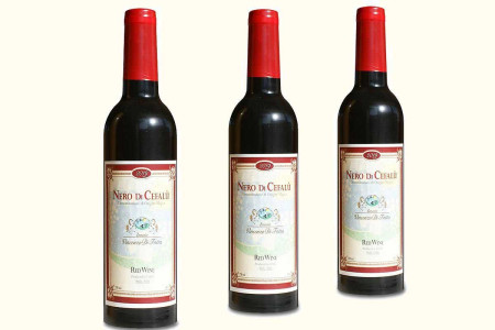 Multiplication de 3 Bouteilles de vin