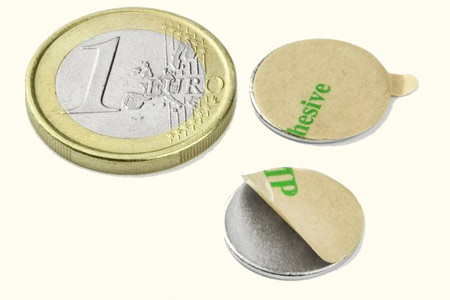 Imán Redondo auto-Adhesivo (15 x 1 mm)