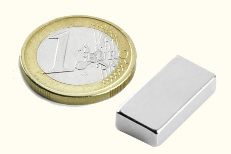 Aimant rectangle (20 x 10 x 5 mm)