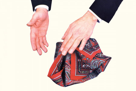 Le Foulard Hanté