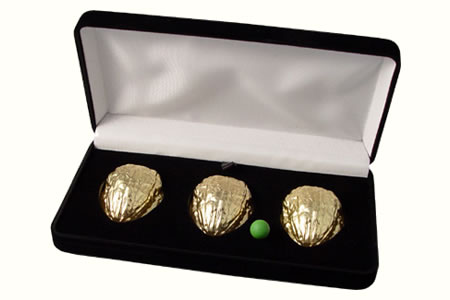 Las 3 nueces (doradas)