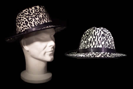 Chapeau de cow-boy léopard blanc
